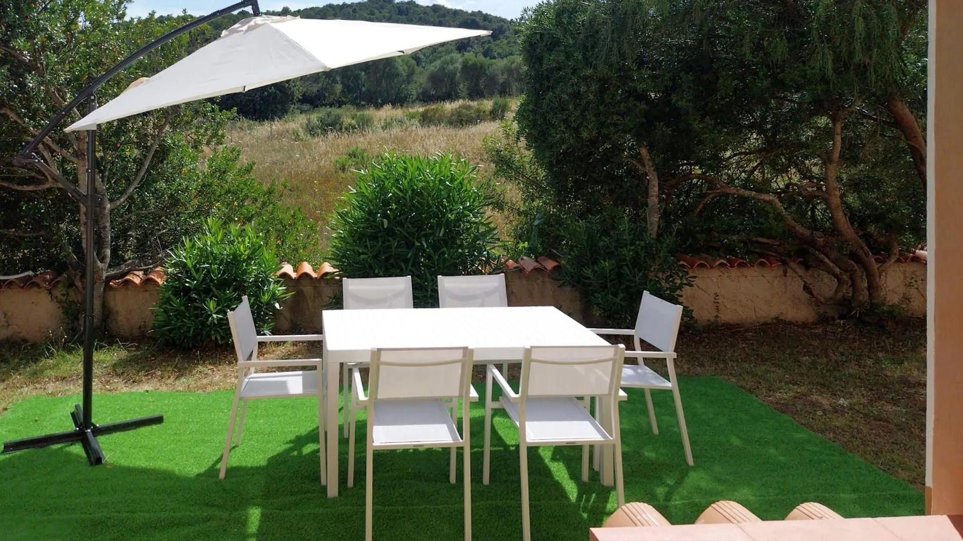 Residence Pinnetta Cala Bitta Baja Sardinia